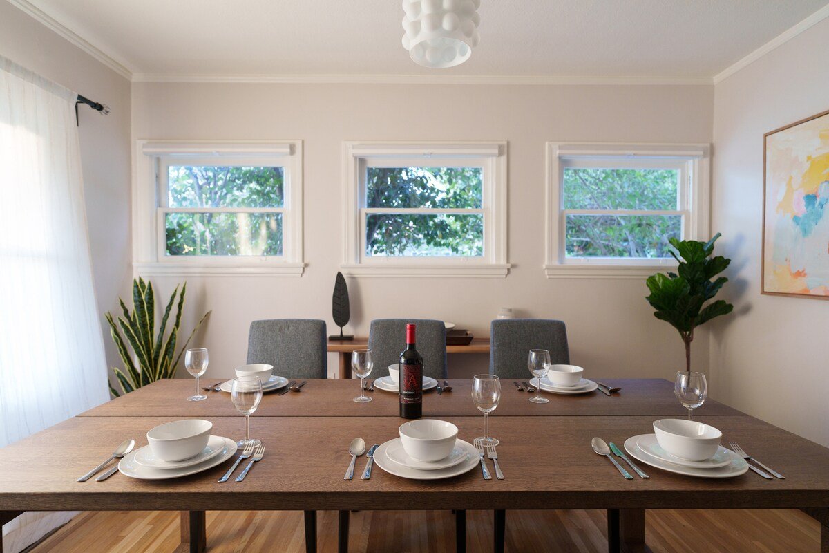 Comfortable and Stylish Home Close to Caltech gallery image 5