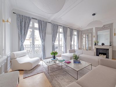 Beautiful and Stylish 2 Beds in Trocadéro 16th