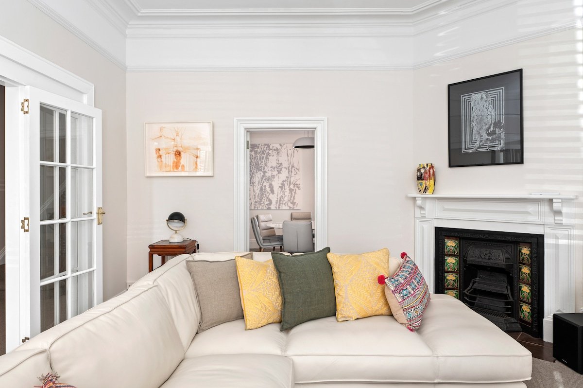 Charming townhouse in heart of Hobart CBD gallery image 5