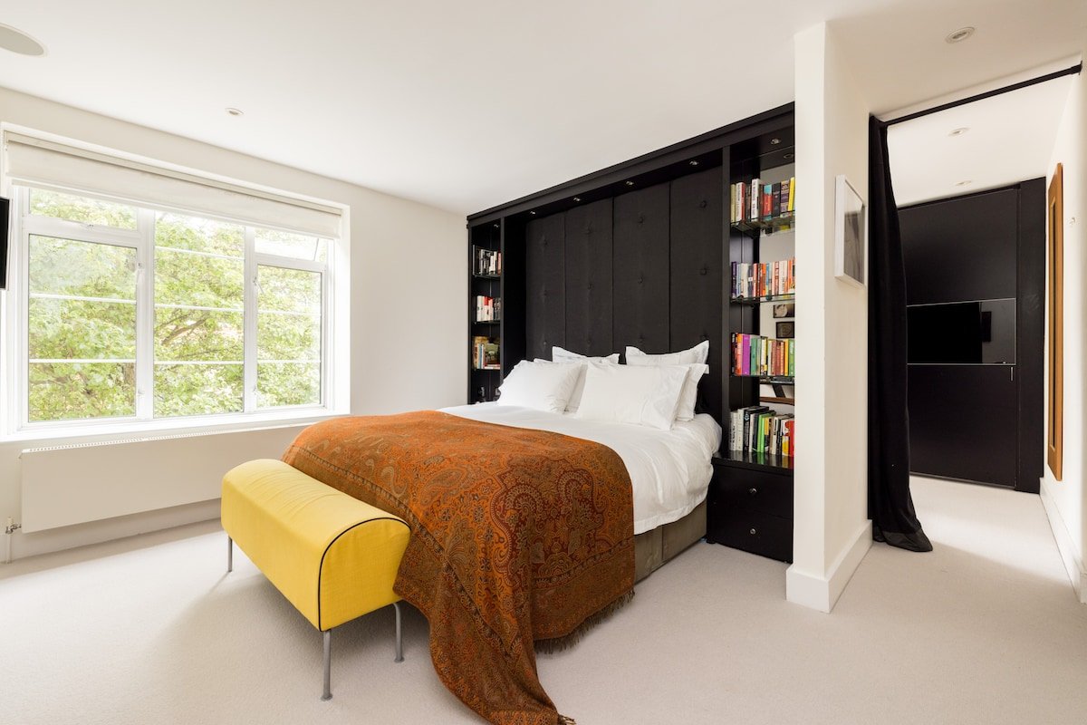 Large, Stylish Three-Storey Home in Primrose Hill gallery image 4