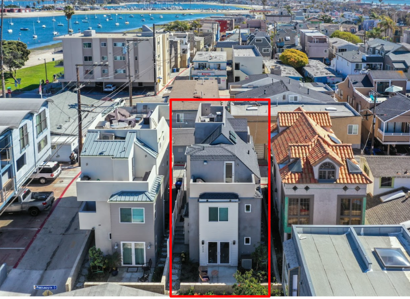 Rooftop with water view – Sleeps 10