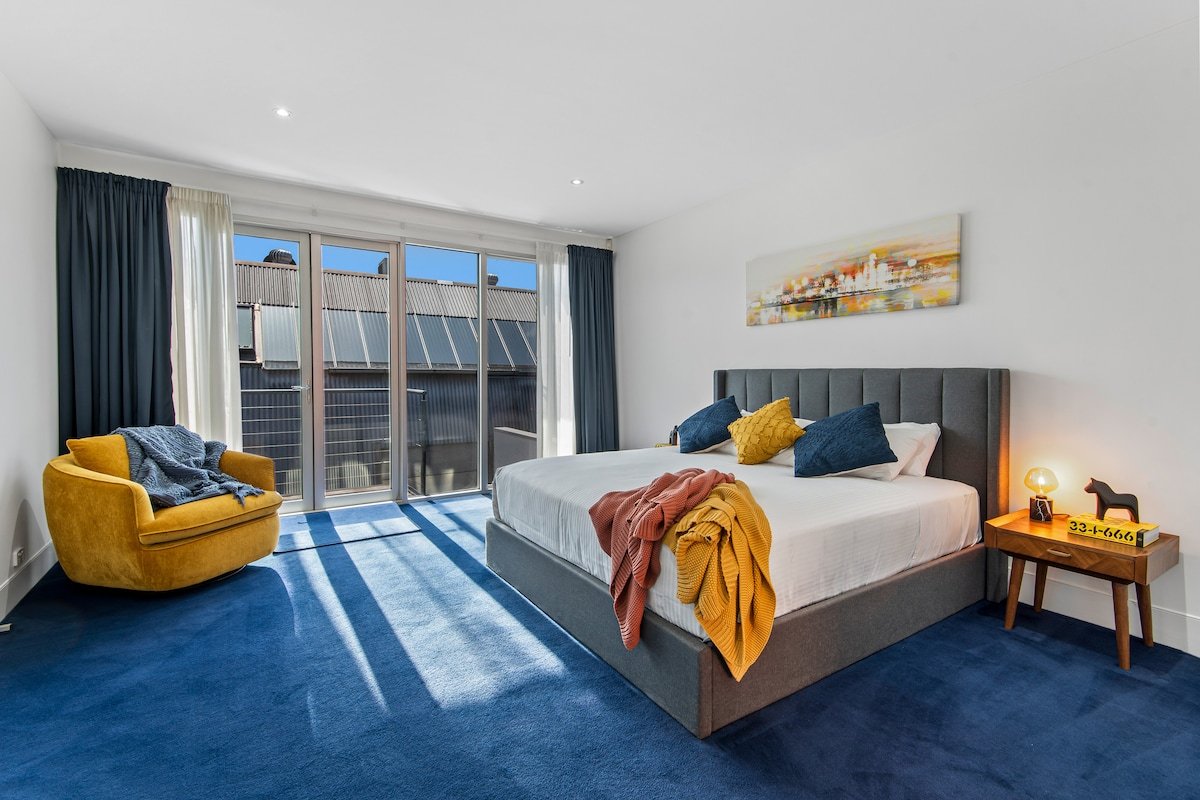 Stunning Executive Townhouse in Richmond gallery image 5