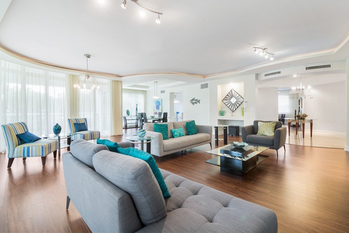 EXTRAORDINARYBeach Resort, location, amenities BIG gallery image 4