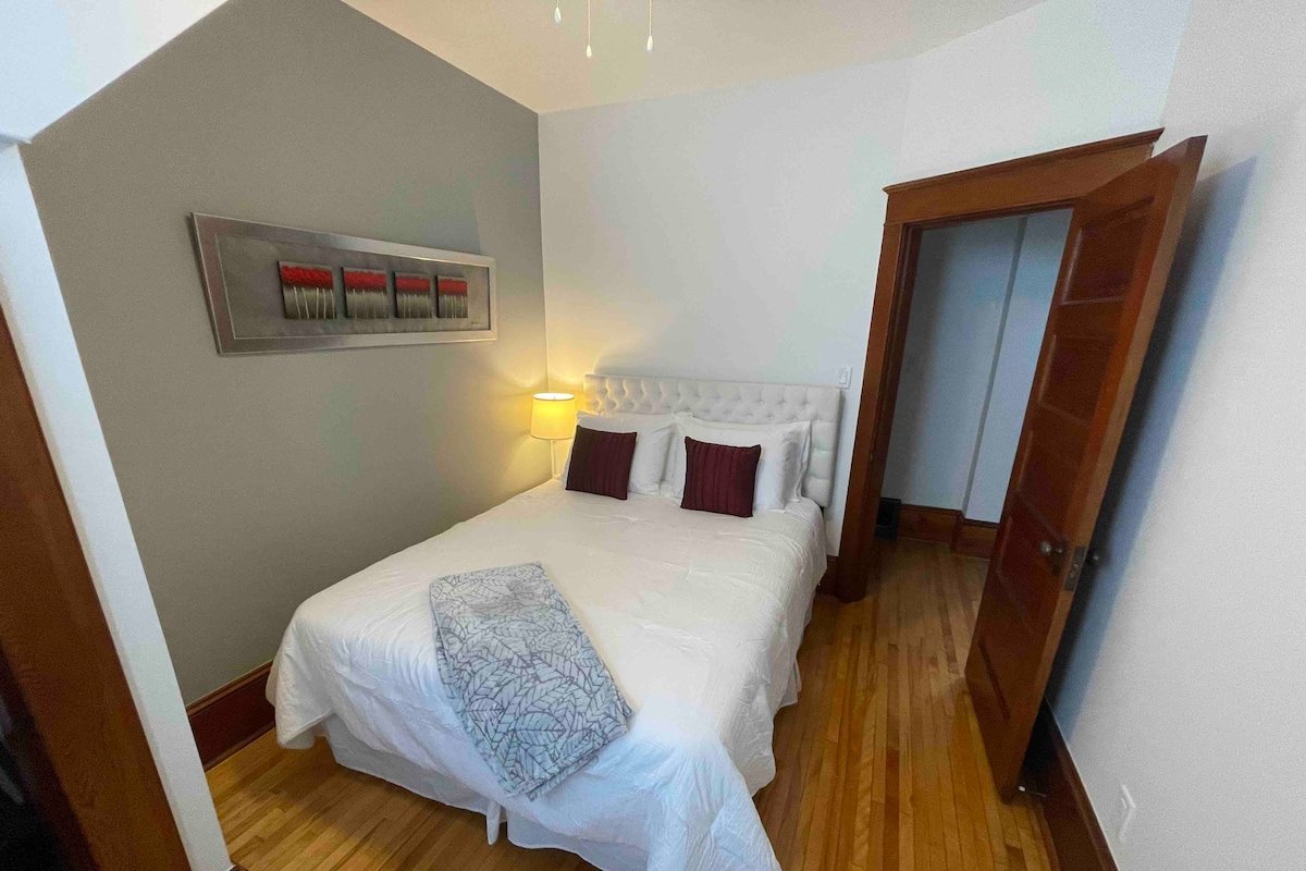 Beautiful Historic Upgrade gallery image 4