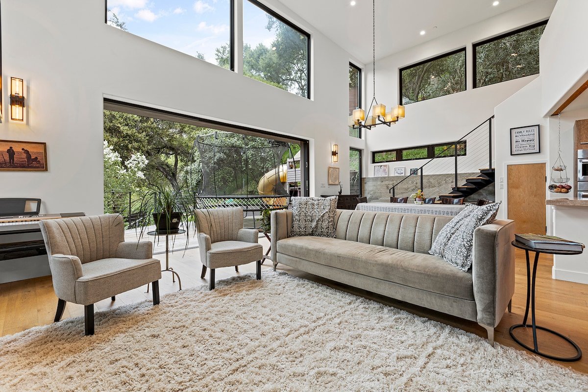 forest view, jacuzzi, 5 bedrooms gallery image 3