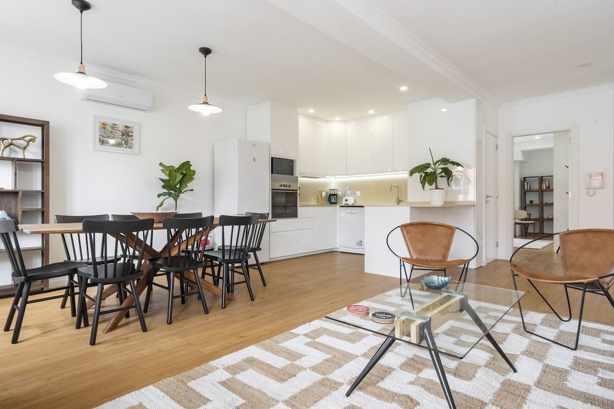 LvPremier Amoreiras AM3- modern, space, ac, lift gallery image 2