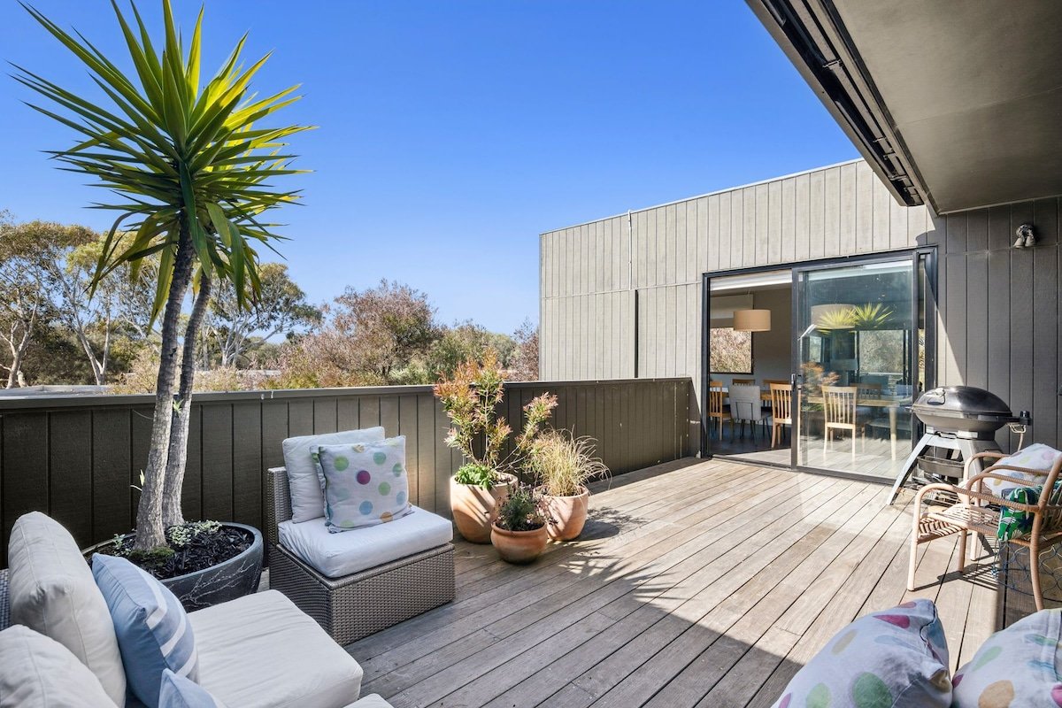 Luxury Sands Golf Escape with Pool and Views gallery image 5