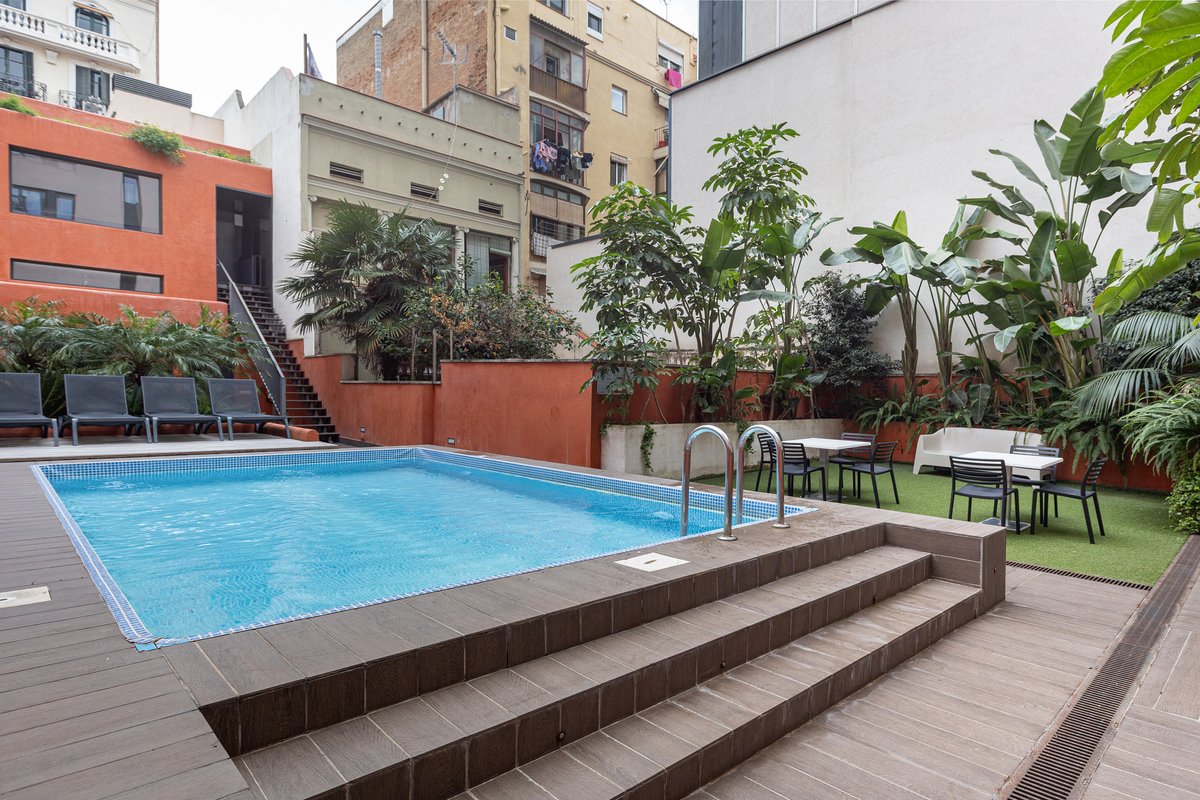 Deluxe Apt with Breakfast in Gracia by EnjoyBCN