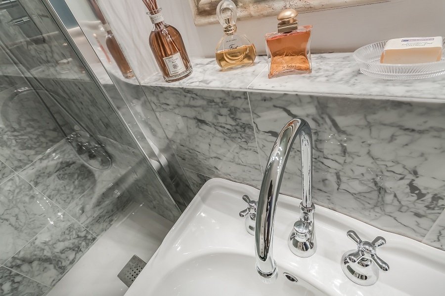 BEAUTIFUL AND ELEGANT APARTMENT gallery image 5