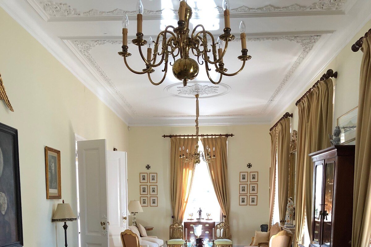 Luxurious royal estate in historic Sintra paradise gallery image 4