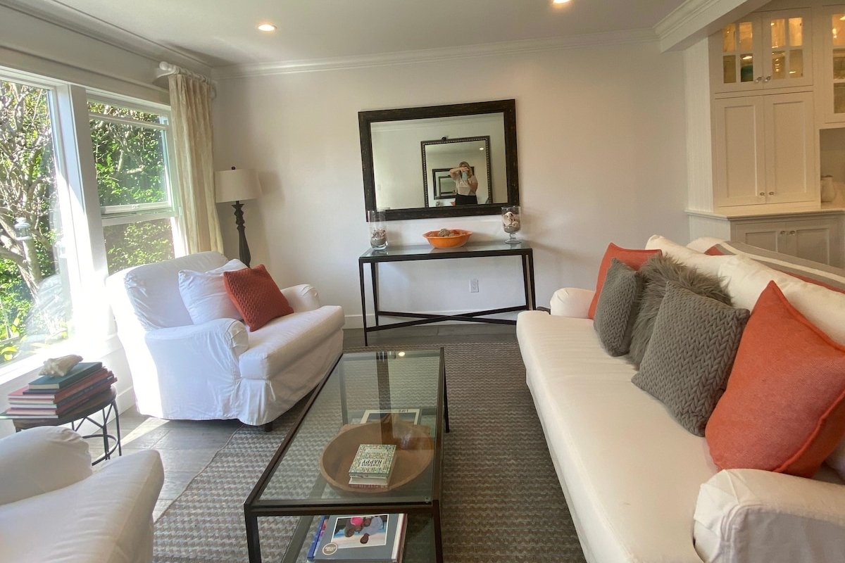 Westside LA home by beach w/private serene yard. gallery image 4