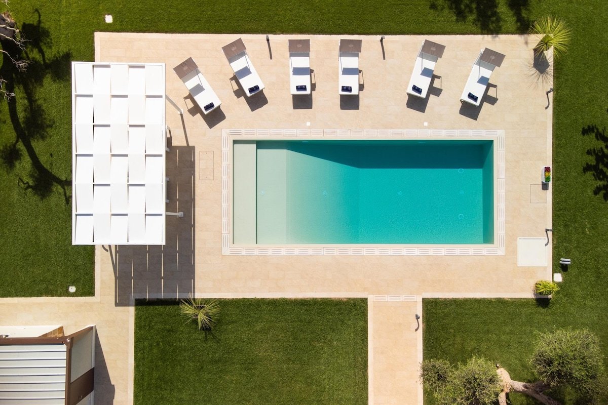 New Villa Gelso Bianco with Infinity Pool gallery image 2