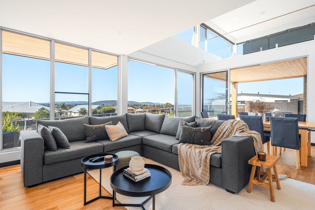 The Lookout, Albany Holiday House gallery image 3