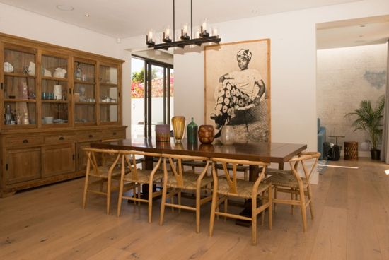 Photo 3 of Avenue Normandie Villa accommodation in Fresnaye, Cape Town with 4 bedrooms and 2 bathrooms