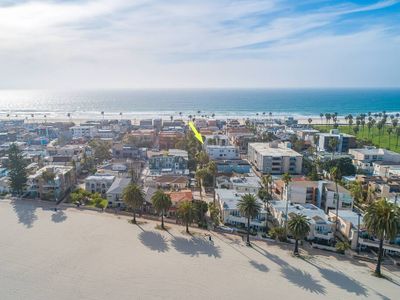 NYE • Fire Pit • Walk to Sand + Bars