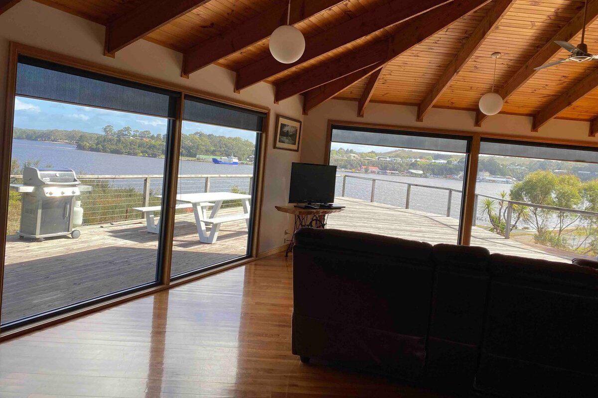 Strahan House gallery image 4