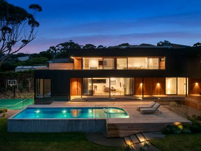 Blanc de Noir Luxe Grandeur with Pool and Spa