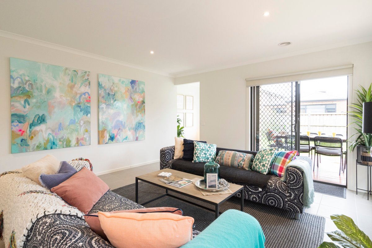 Oma – Light Bright Home with Aircon Study BBQ