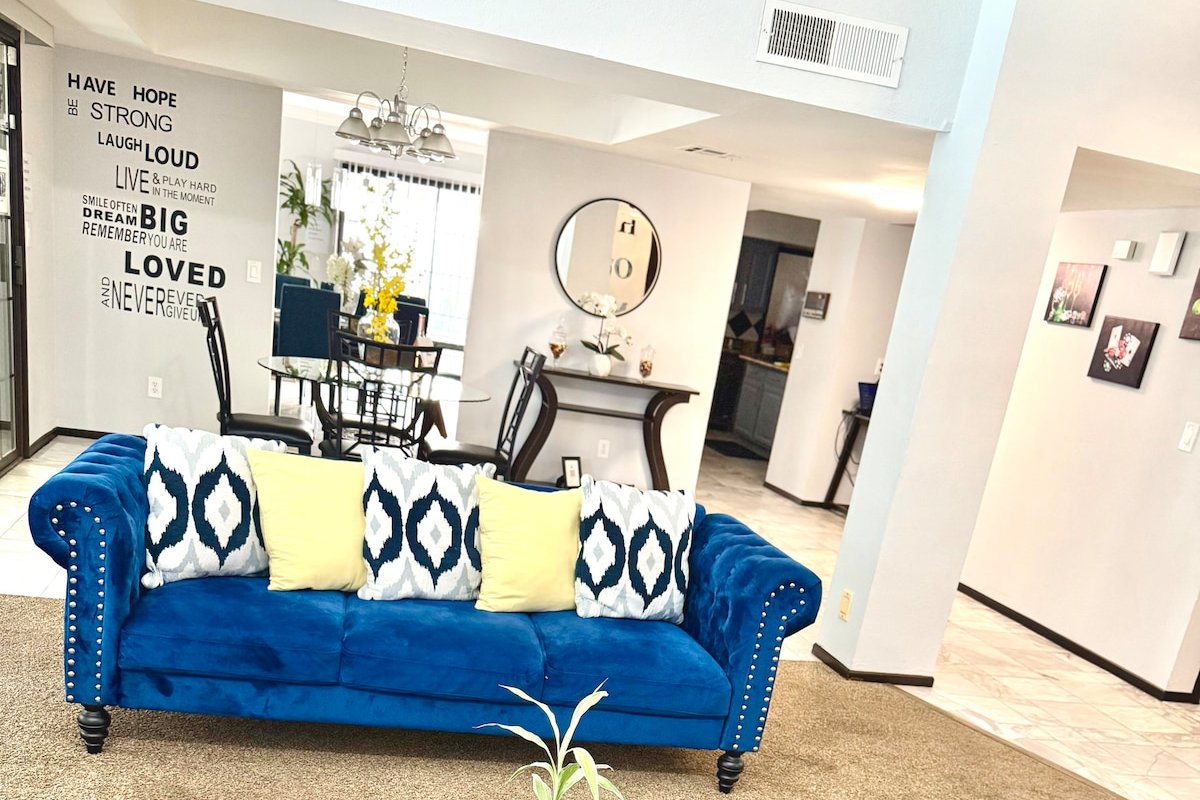 52-Reviews!-20% DiS- Nstrip, 4Bdr 4-Bth pool &Jacz gallery image 5