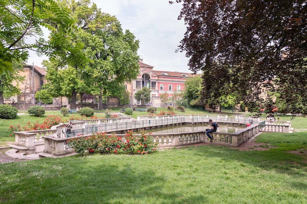 Milano Classy Heritage Home: city center, 4BDR gallery image 4