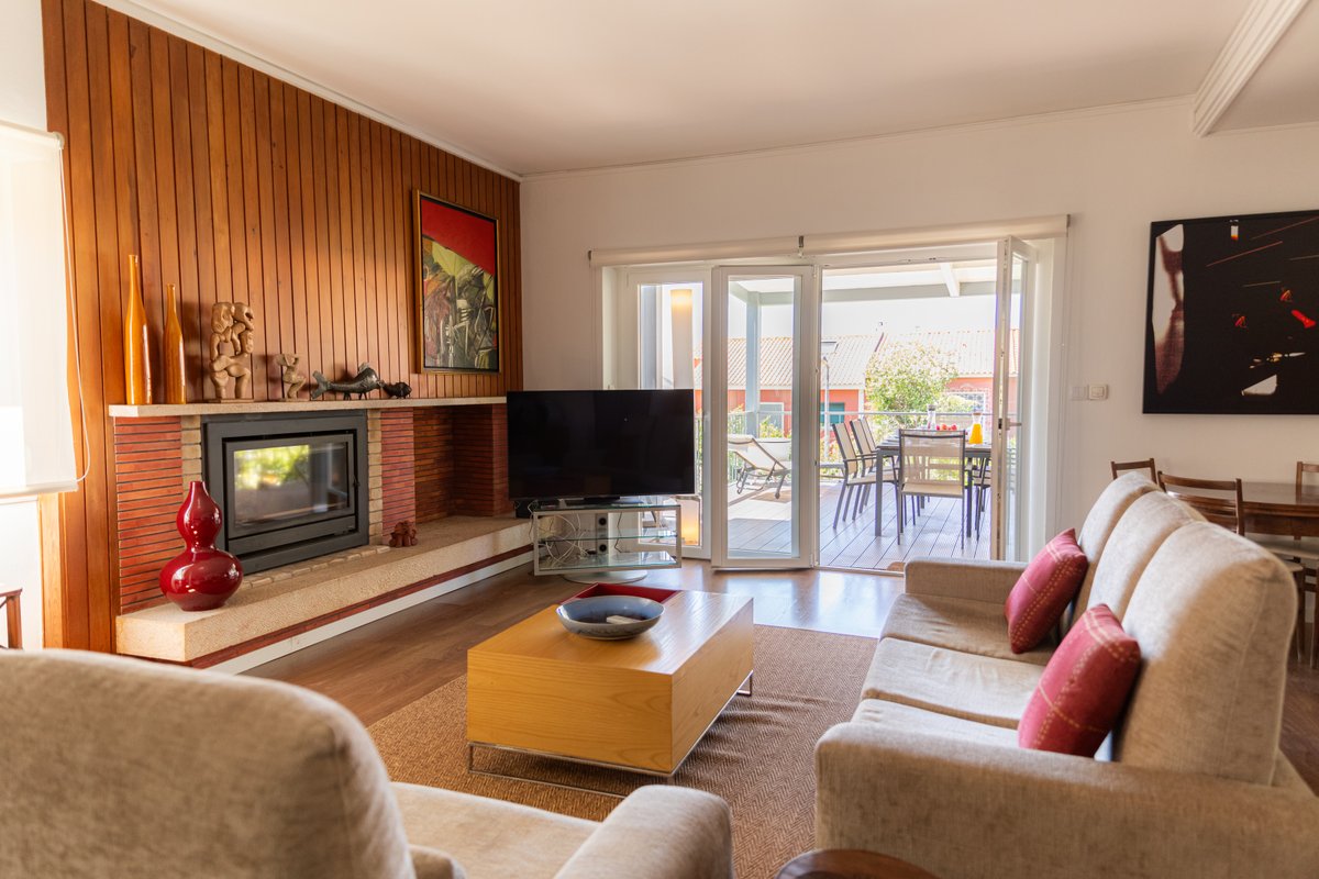 Duplex Apt- Private Pool & AC, Near Beach & Golf