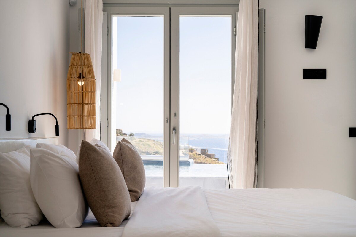 Villa Oggi Mykonos Indoor Jacuzzi gallery image 3