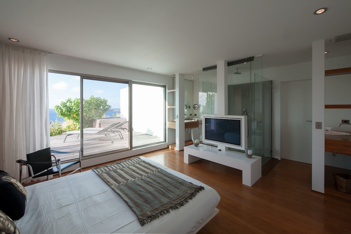 Pyramide gallery image 2