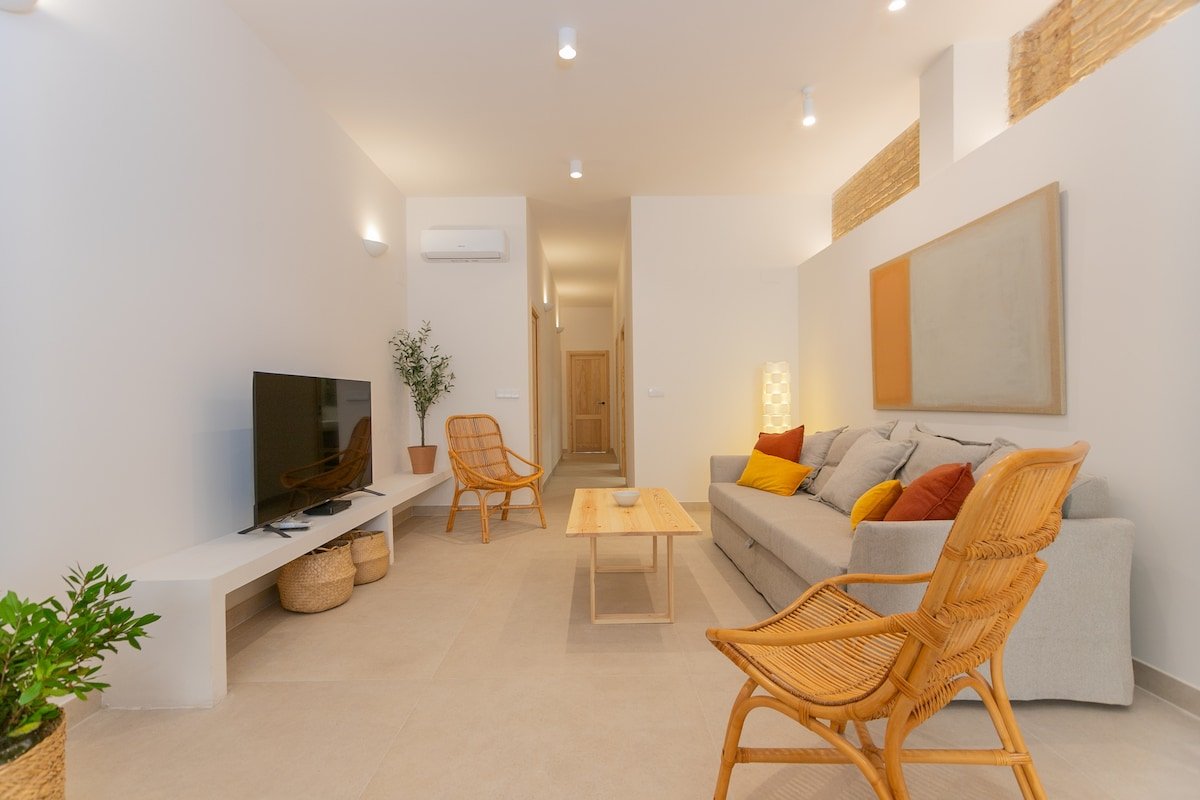 Casa mediterránea con piscina gallery image 5