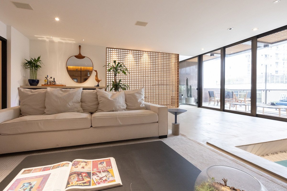 Leblon | Penthouse 750m² Seeview, Pool & Sauna gallery image 4