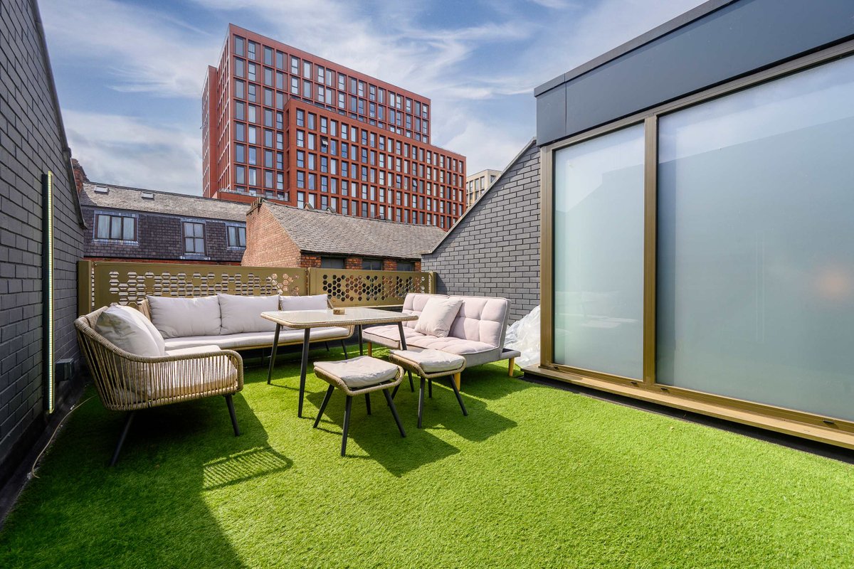 City SuperHost Luxury Canal Street Villa