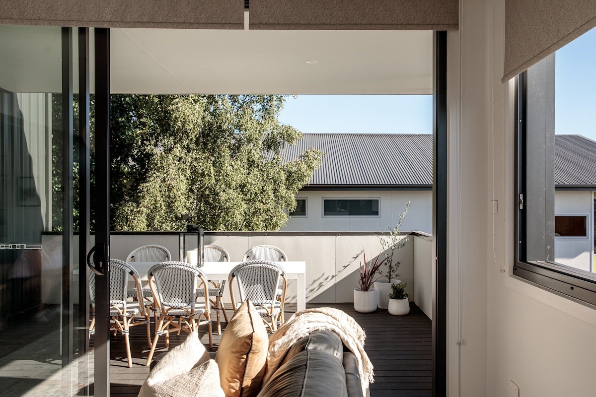 Spacious Launceston Retreat – Perfect for groups! gallery image 5