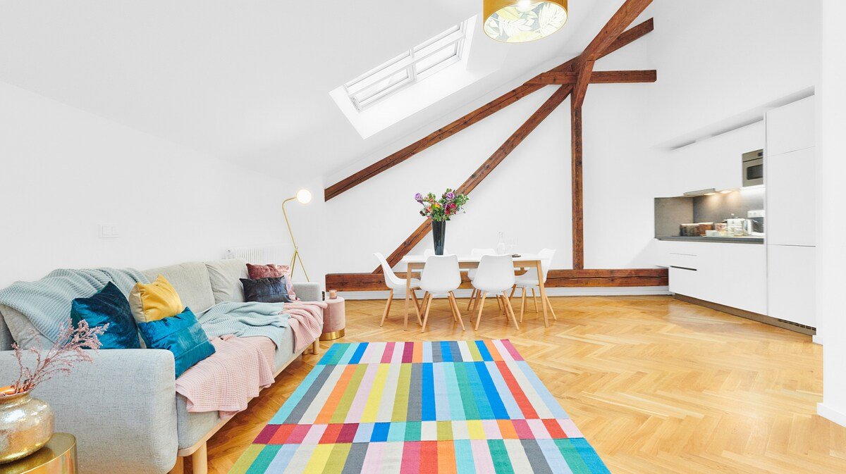 Bright Old Town 3-bedroom Apartment (6A) gallery image 2