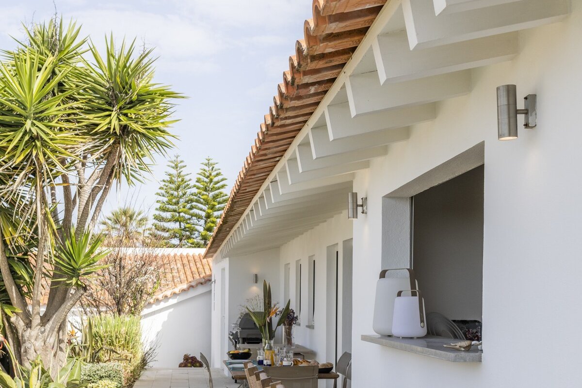 Estoril Contemporary Garden Villa by CadenzaLux gallery image 5