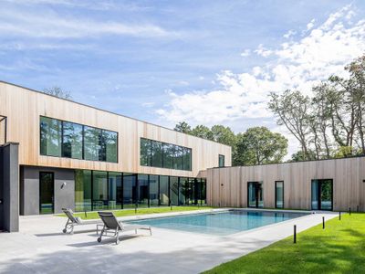 Rove Travel | Blue Jay Villa | 7BR Home with Pool