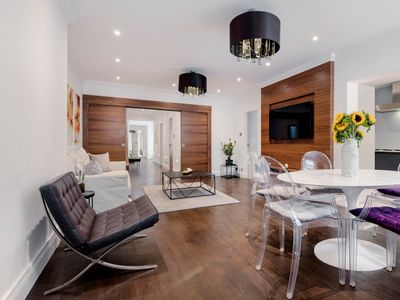 Stylish Apartment with Patio in Central London