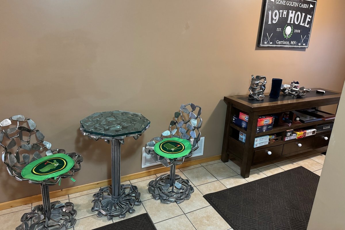 Large Pet-Friendly Family Cabins gallery image 5