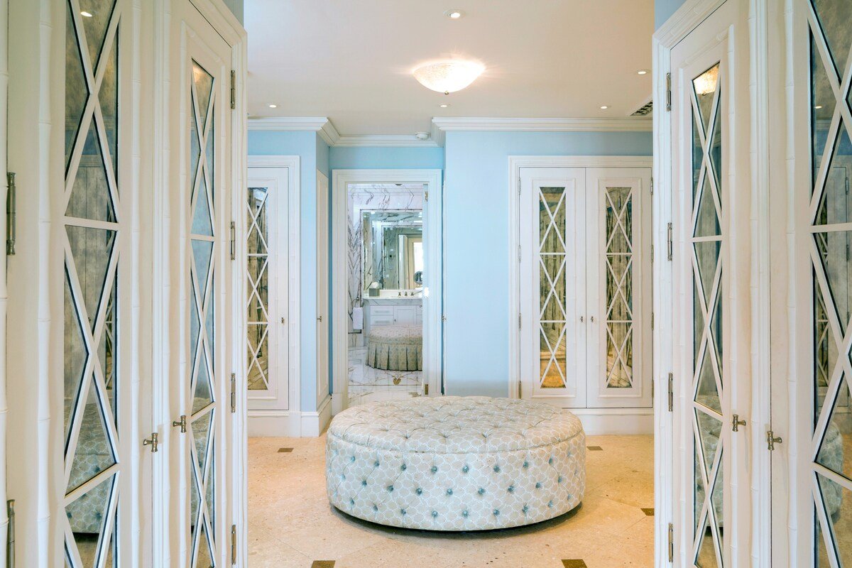 Bachelor Hall gallery image 5