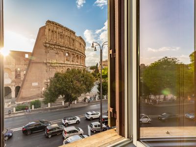 Iconic apartment with breathtaking Colosseum view