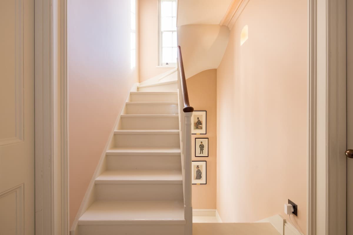 London Living – 3 Bedroom Home in Chelsea gallery image 5