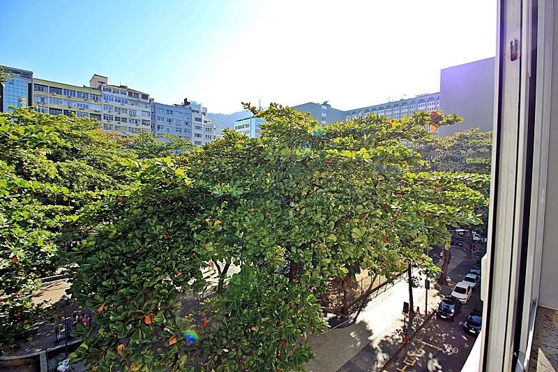 Apartment 3 bedrooms 2 minuteswalking to the beach gallery image 3