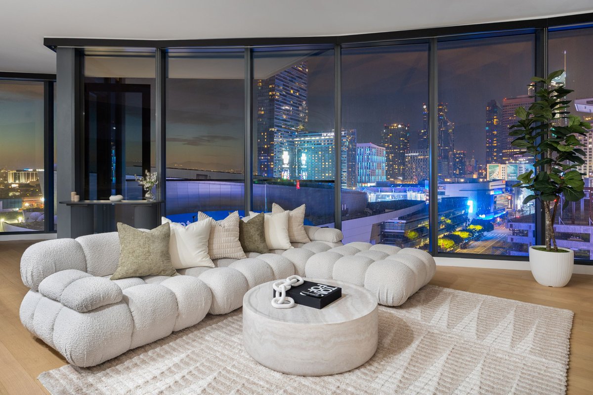 Crypto DTLA 3 Bed Oasis