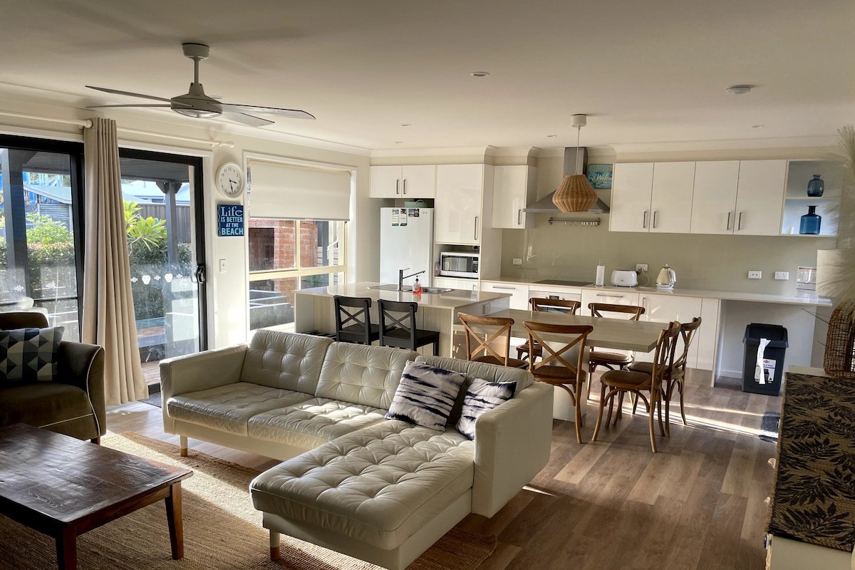 Little Plett gallery image 4