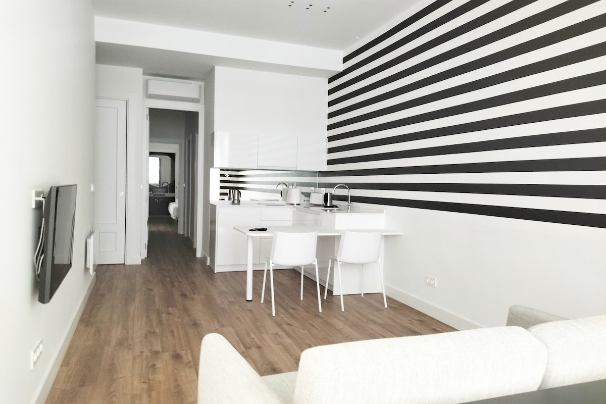 Newly Opened Alameda Home gallery image 5