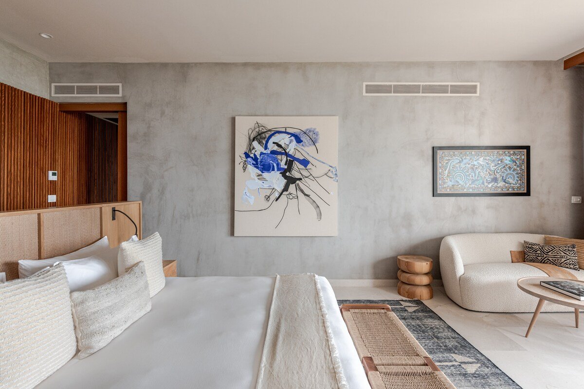 Oceanview Penthouse w/ Dual Infinity Pools gallery image 4