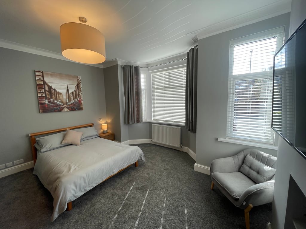 4 Luxury Ensuite Bedrooms, Games & Arcade Room