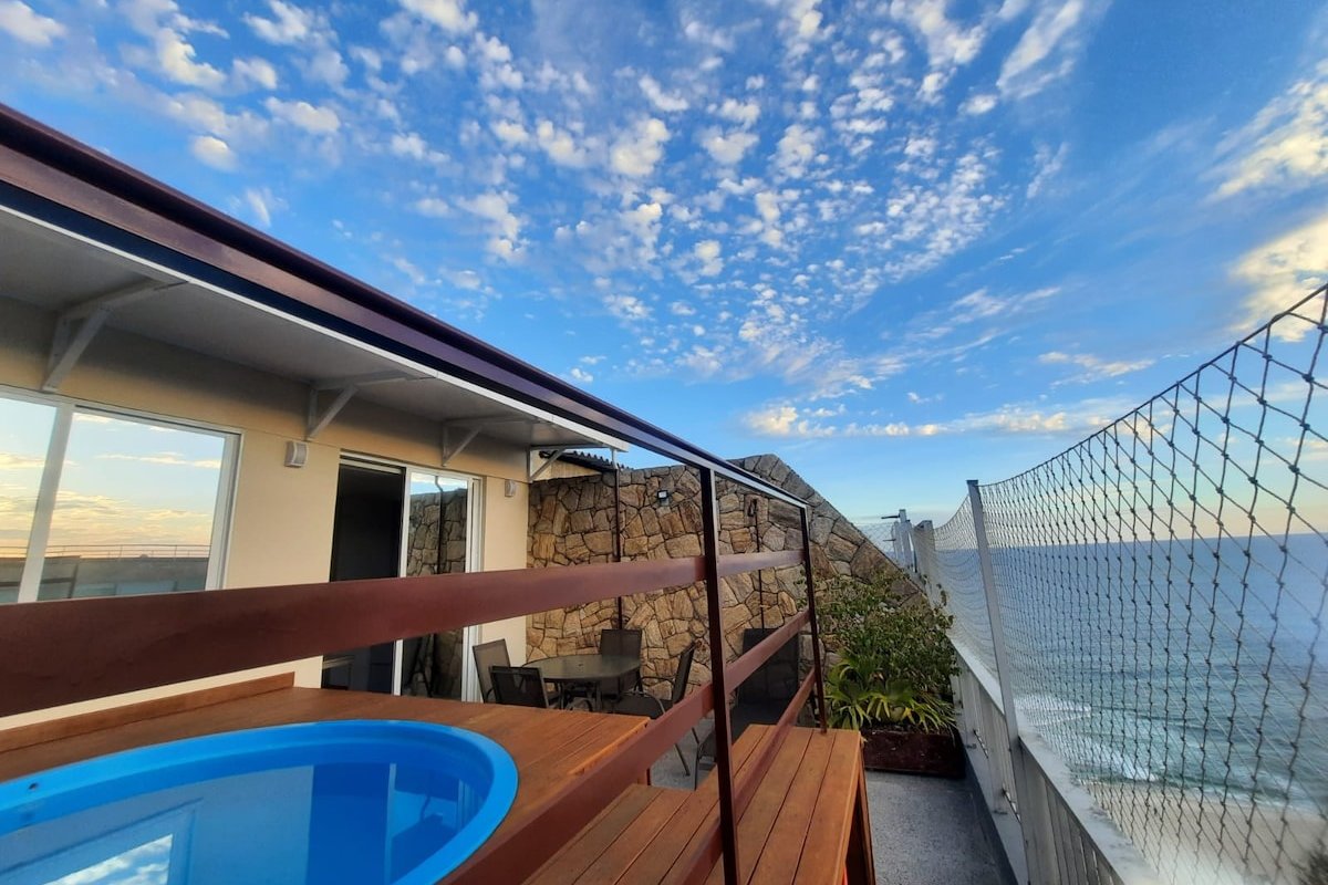 Céu e Mar: Cobertura duplex em frente à praia gallery image 3