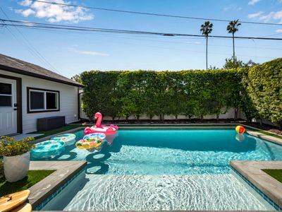 Cactus Cove: pool, game room, arcades, and firepit