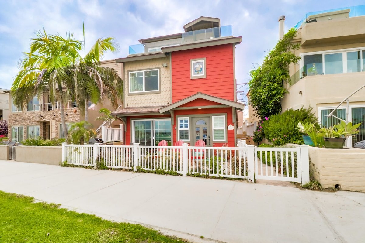 3BR | Bayfront Luxury | Patio | Garage gallery image 3