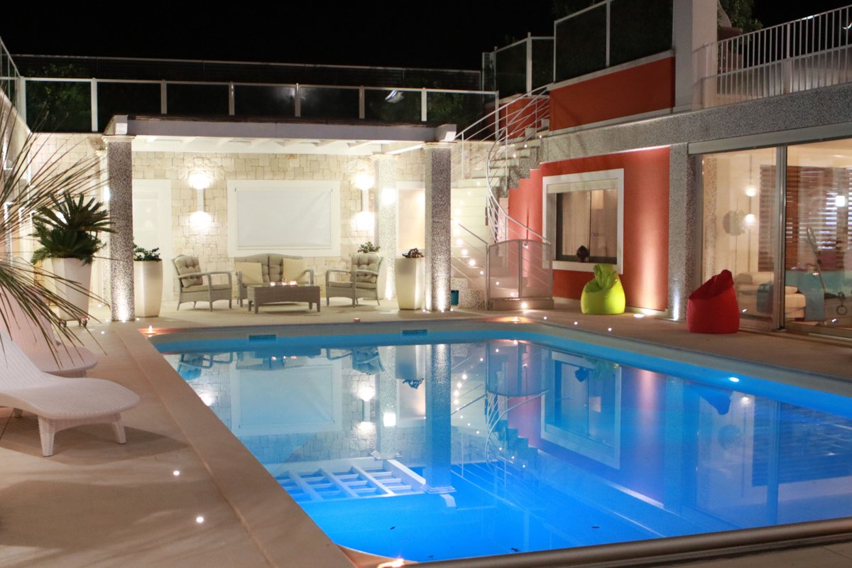 Villa Caraitria by Pugliadamare