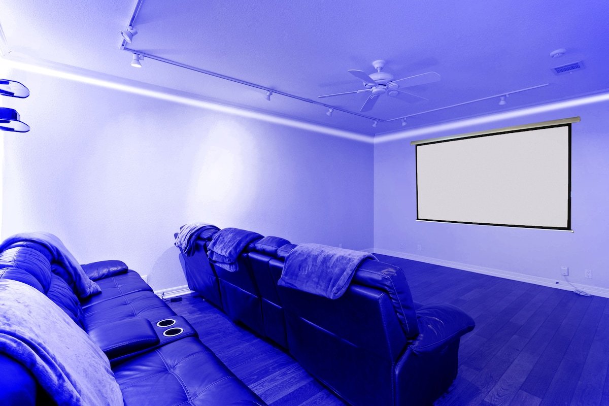 Sleeps 22+|15min ATX & Lake |Theater|Arcade| Sauna gallery image 4